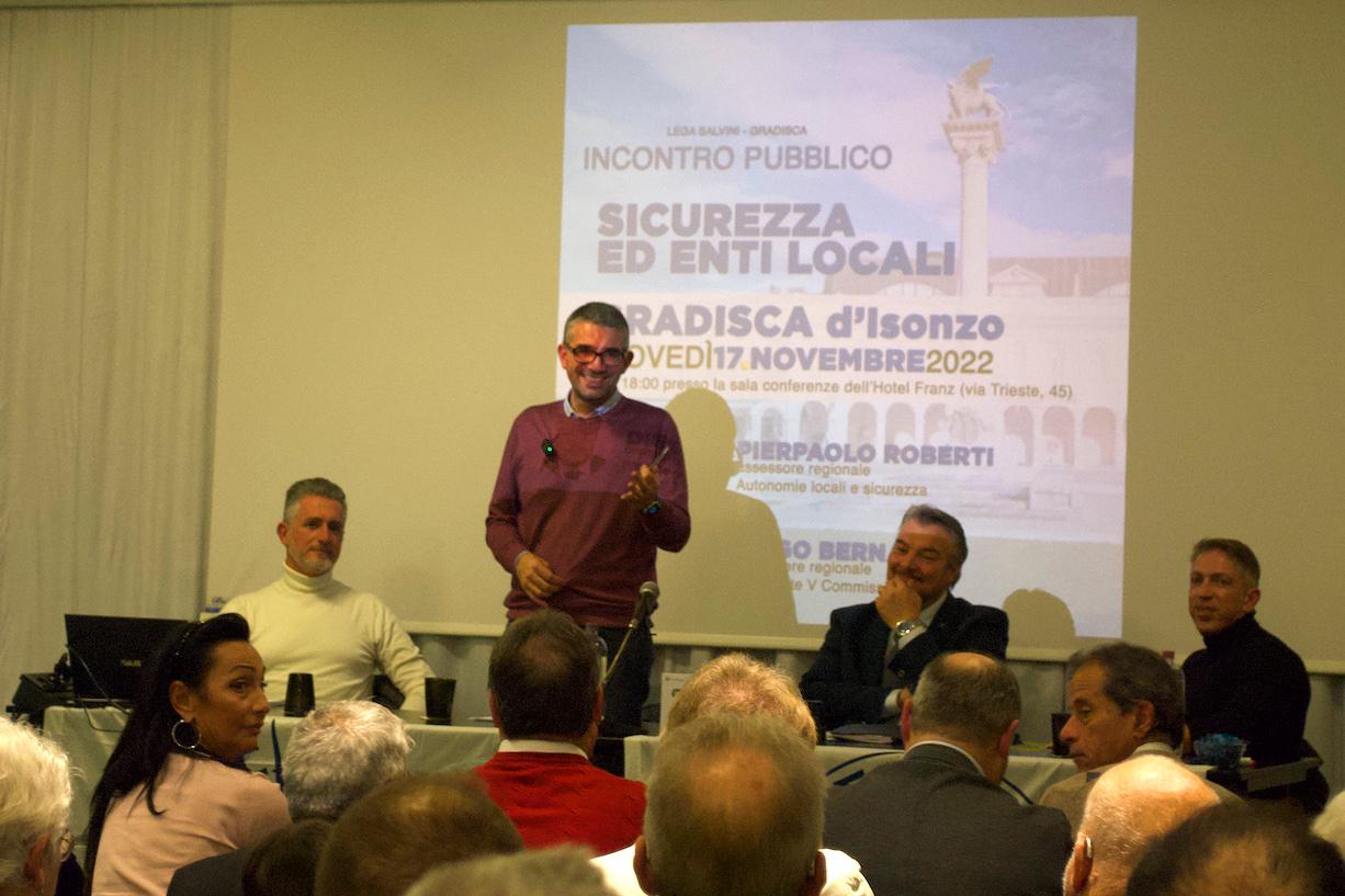 Immagine per Gradisca, Roberti incontra i cittadini: «Tornare a respingimenti in Slovenia»